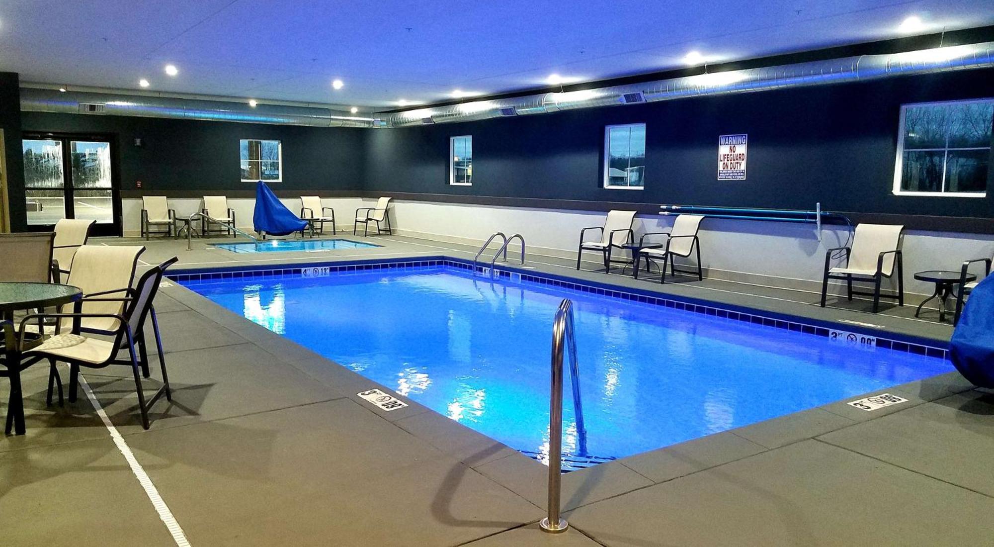Best Western Plus Wayland Hotel Shelbyville Exteriér fotografie
